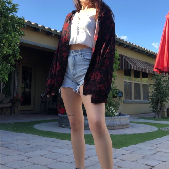 Black and red, rose button up - Picture 2 of 3